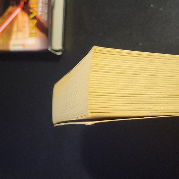 Star Wars Legacy of the Force Revelation (Book 8 in series) - Picture 4 of 4